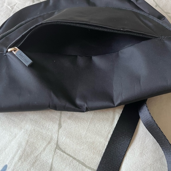 lululemon athletica Black Crossbody Bag - Picture 8 of 14